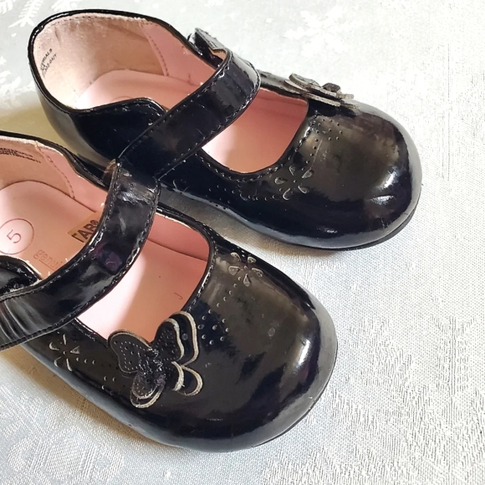 OshKosh Genuine Kids Black Hook Loop Closure Shoes Baby Girl Size 5 - Picture 5 of 11